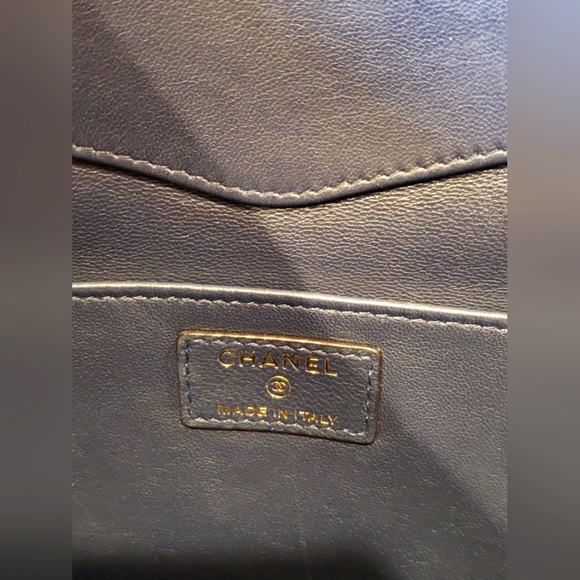 Chanel Bicolor Lambskin Clutch Bag - Picture 14 of 16